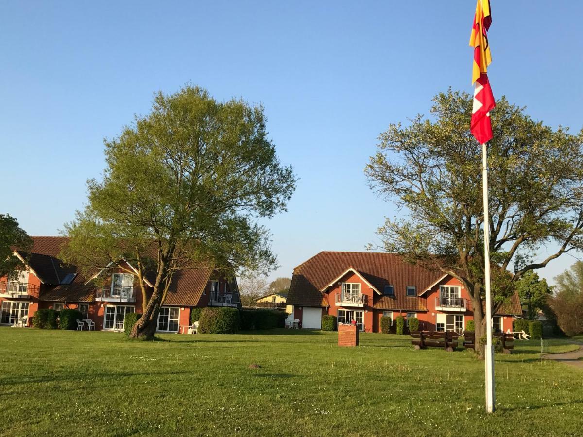 Ferienresidenz Am Salzhaff Lägenhet Blengow Exteriör bild